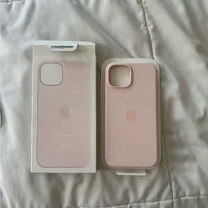 Pink iPhone 13/14/15 Silicone Apple Case